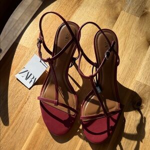 Zara Women's Burgundy Strappy Sandals